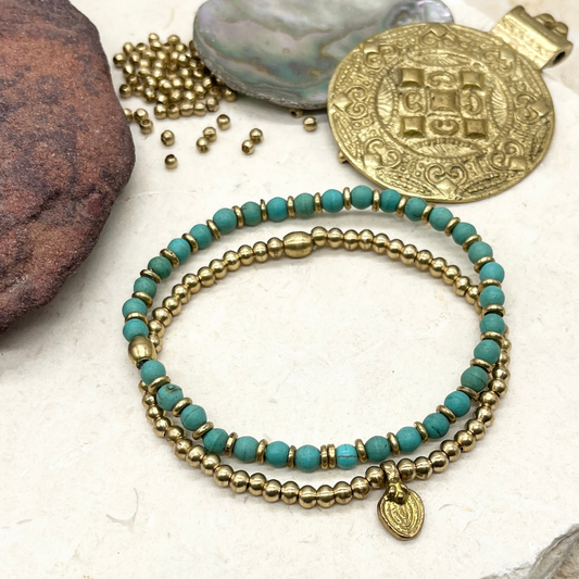 סט צמידים- טורקיז ובראס עם תליון