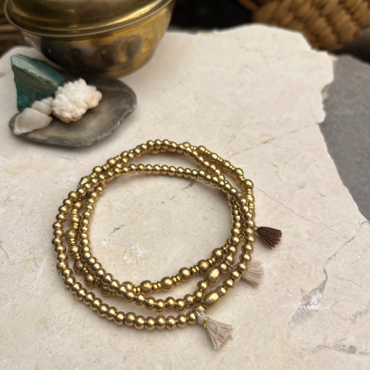 סט צמידי בראס עם טאסל לבחירה