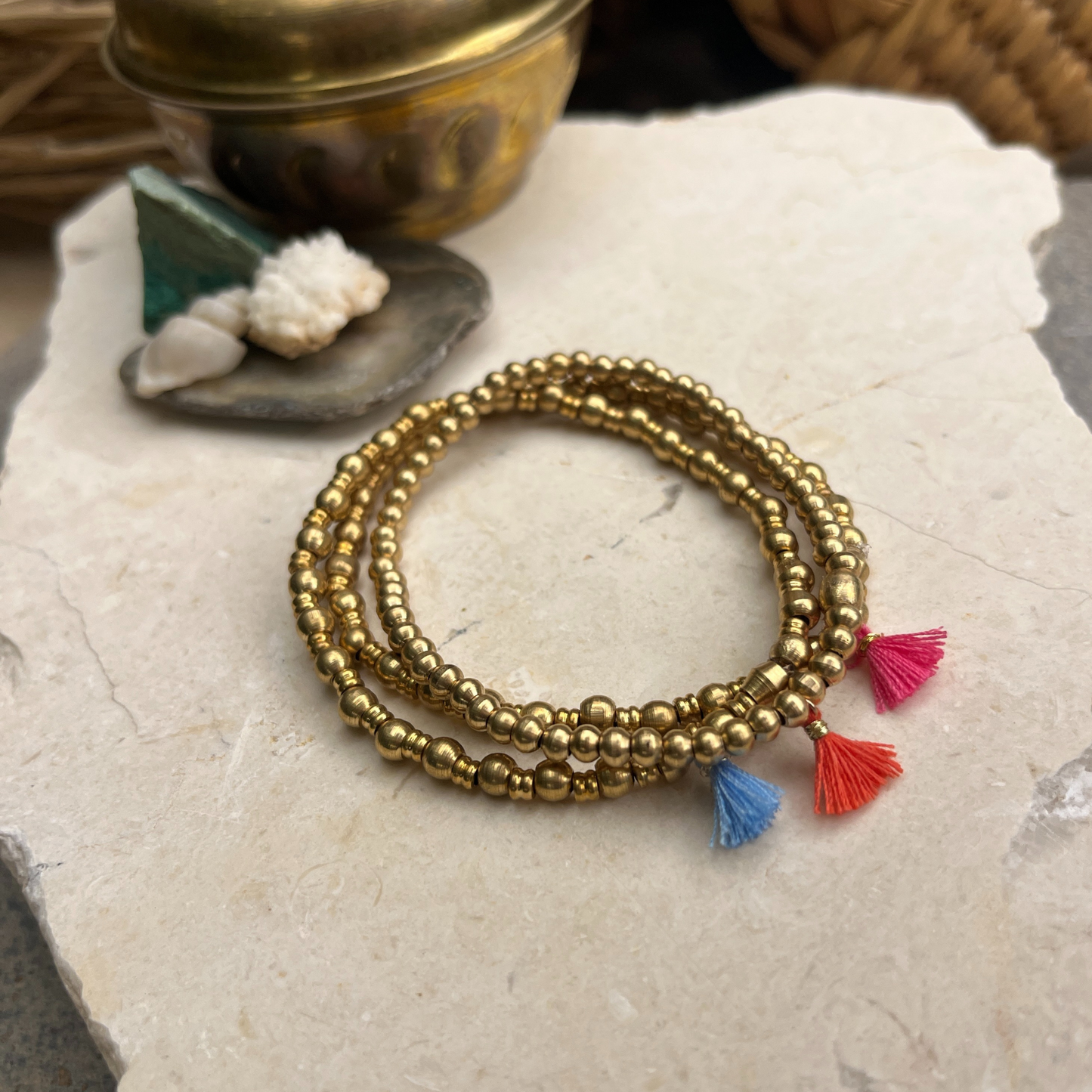 סט צמידי בראס עם טאסל לבחירה